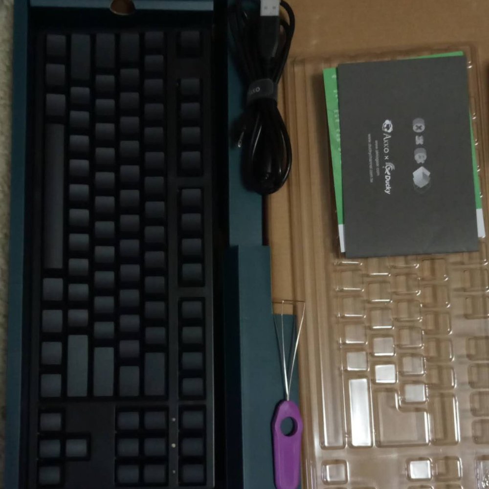 Ducky Zero 3087 mechanical keyboard, Cherry MX red switches